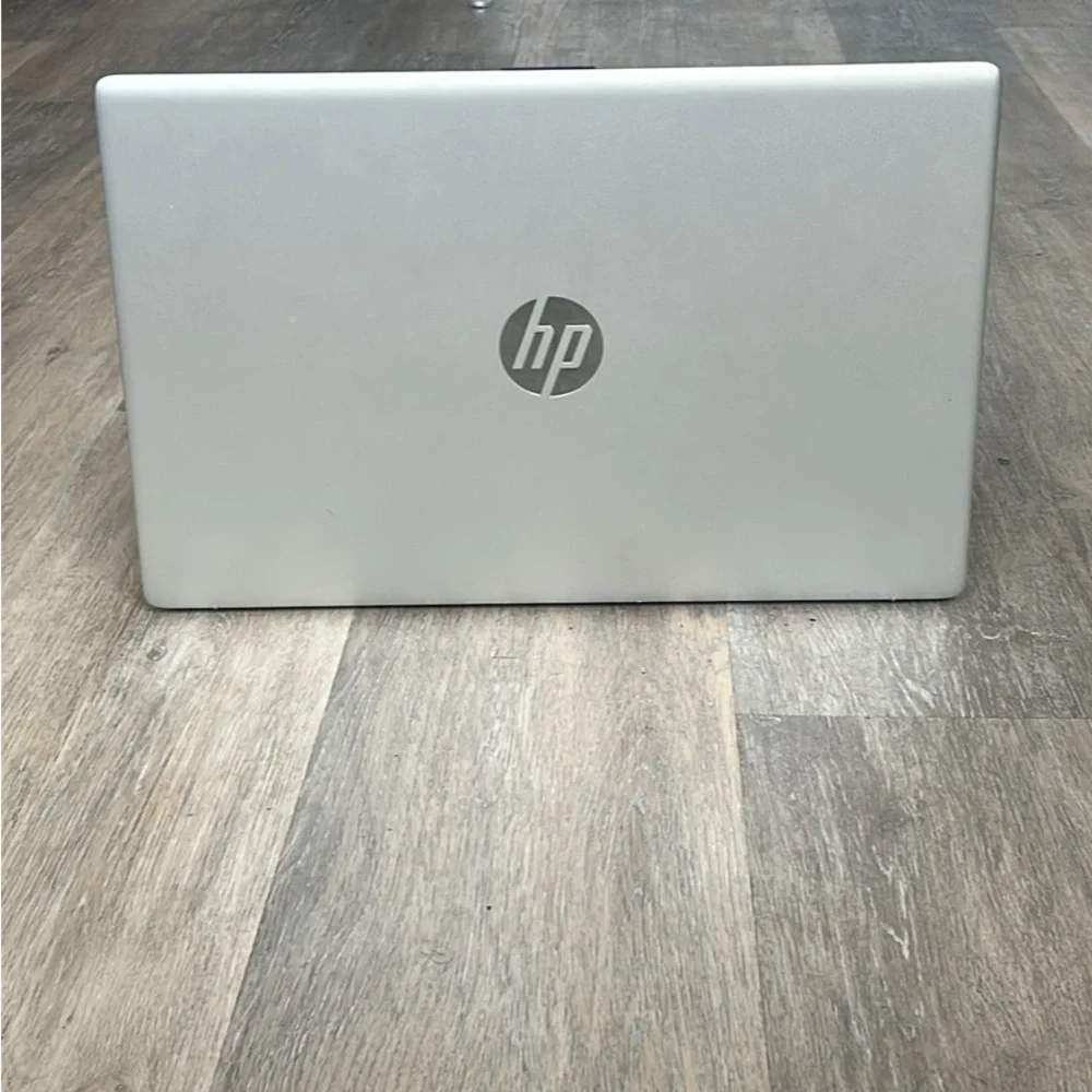 HP Silver Laptop